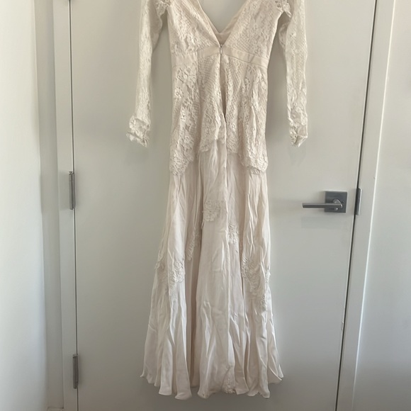 Leanne Marshall Addison lace wedding dress - Picture 7 of 8